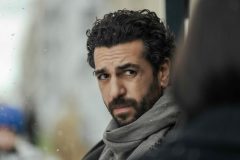 Elyas M'Barek als Rahid in „Smillas Gespür für Schnee“ (Credit: Constantin Film / Ieva JūraitėI)