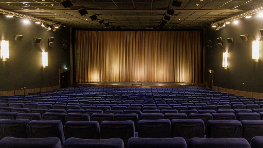 Interior Cinecitta  resized e x