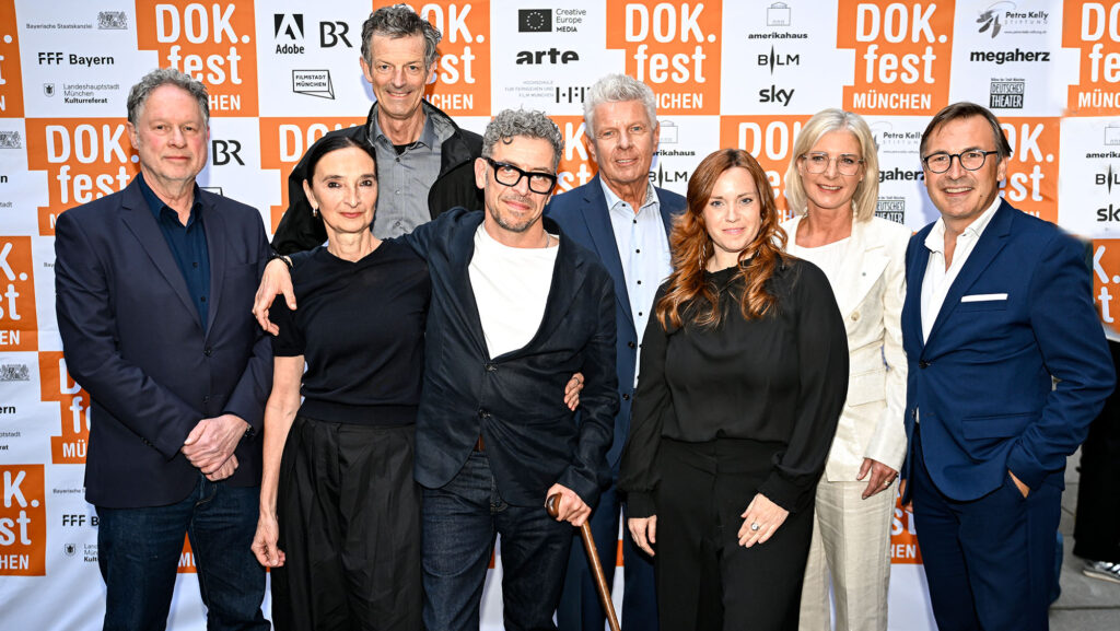 DOK.fest Eroeffnung e x