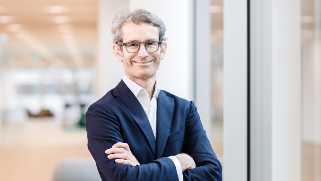 Bjoern Wilhelm scaled e x